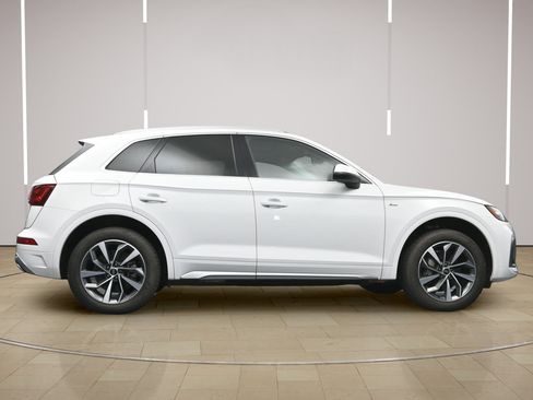 Used 2022 Audi Q5 2.0T Premium Plus AWD/4WD image 25