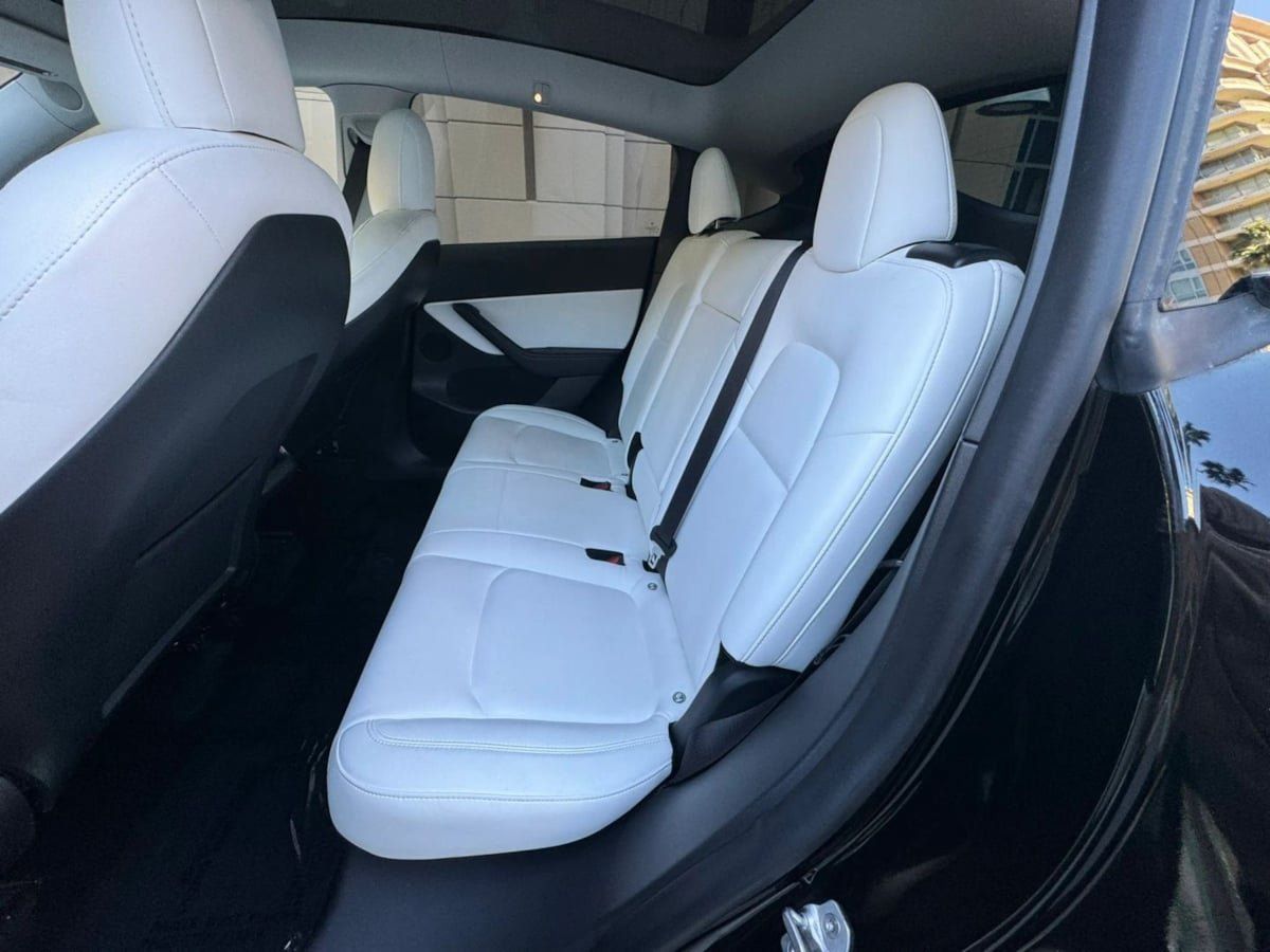 Used 2023 Tesla Model Y Long Range AWD/4WD image 14