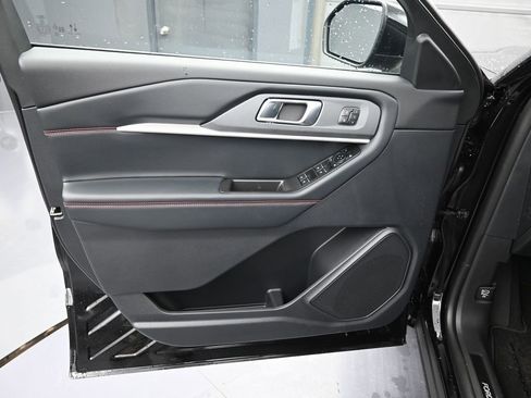 New 2026 Ford Explorer ST image 22