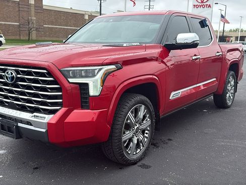 Used 2024 Toyota Tundra Capstone AWD/4WD image 3