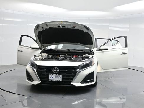 Used 2023 Nissan Altima 2.5 SV image 47