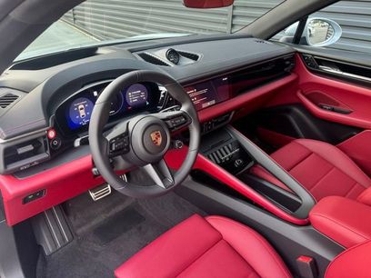 New 2025 Porsche Macan 4S Electric