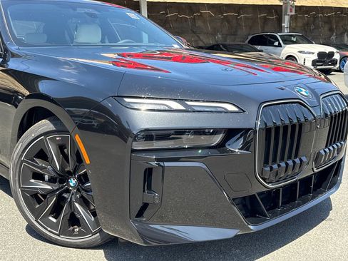 New 2026 BMW 740i RWD image 6