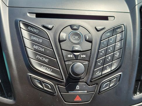 Used 2016 Ford Escape SE FWD image 16
