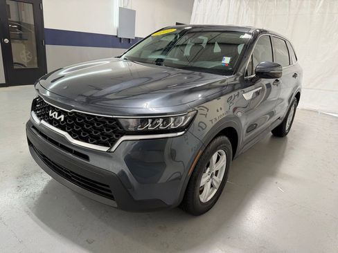 Used 2022 Kia Sorento LX FWD image 36