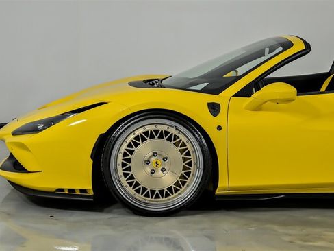 Used 2021 Ferrari F8 Tributo RWD image 7