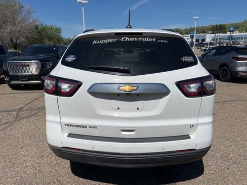 Used 2017 Chevrolet Traverse LT w/ Style and Technology Package AWD/4WD image 7