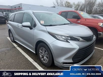 Used 2022 Toyota Sienna XSE