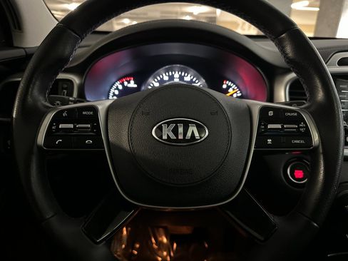 Used 2019 Kia Sorento SX AWD/4WD image 32