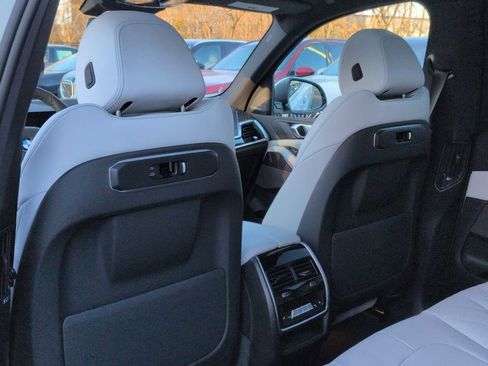 New 2026 BMW X5 xDrive50e w/ Executive Package image 19