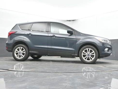 Used 2019 Ford Escape SE AWD/4WD image 40
