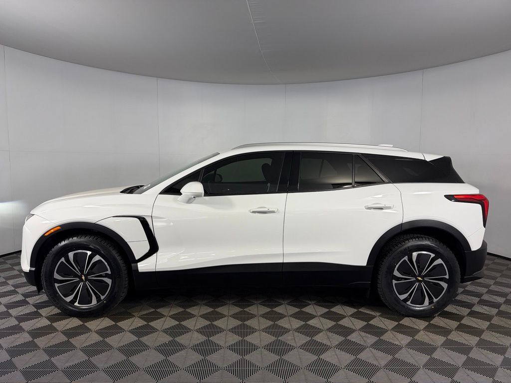 Used 2024 Chevrolet Blazer EV LT AWD/4WD image 7