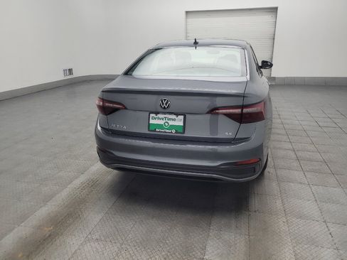 Used 2024 Volkswagen Jetta SE FWD image 7