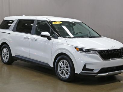 Used 2024 Kia Carnival LX