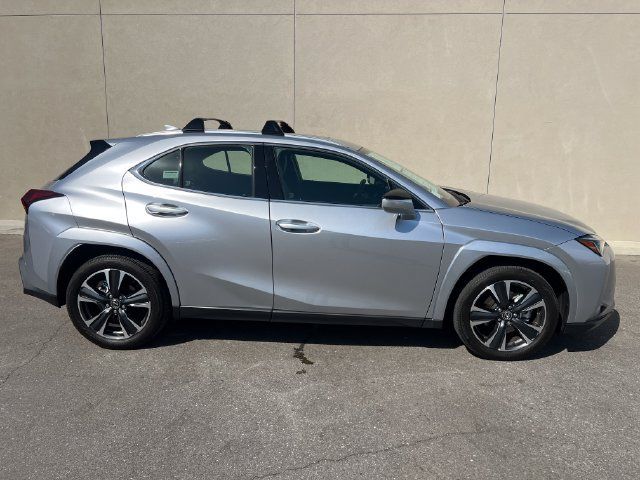 Used 2025 Lexus UX 300h FWD w/ Accessory Package (Z2) image 5