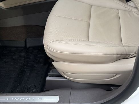 Used 2023 Lincoln Corsair Grand Touring w/ Equipment Group 301A image 16