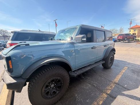 Used 2022 Ford Bronco Wildtrak image 14