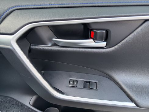 Used 2019 Toyota RAV4 XSE image 17