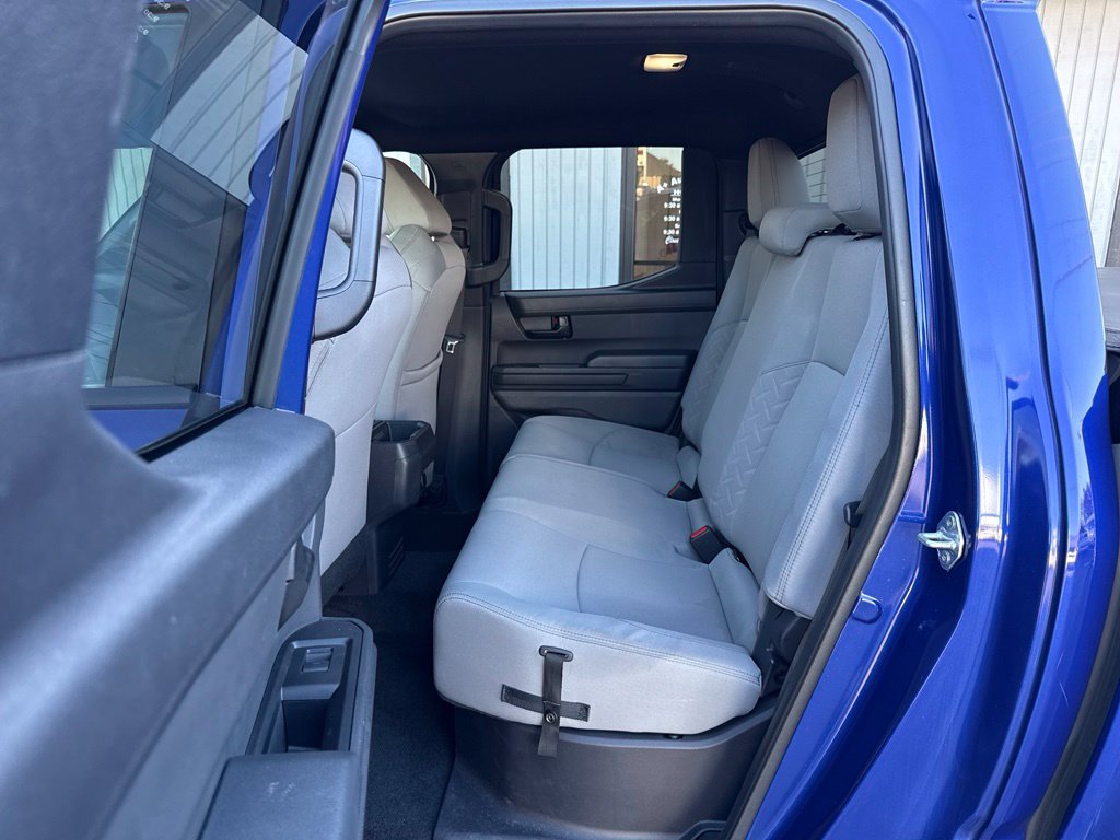 Used 2024 Toyota Tacoma SR5 AWD/4WD image 15