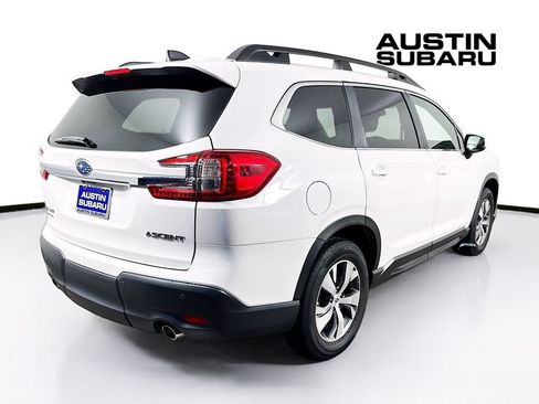 Used 2024 Subaru Ascent Premium w/ Convenience Package AWD/4WD image 7