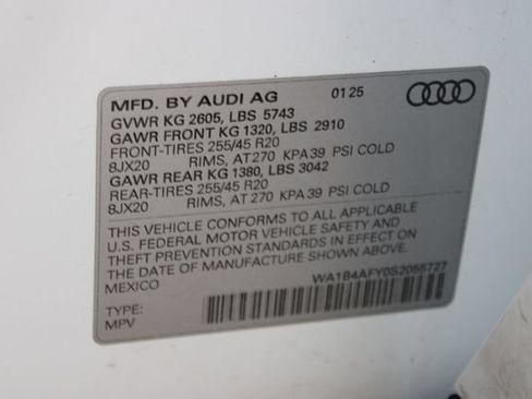 Used 2025 Audi SQ5 Premium Plus AWD/4WD image 28