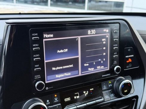 Used 2022 Toyota Highlander L image 24