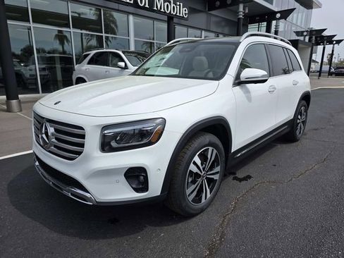 New 2025 Mercedes-Benz GLB 250 image 2
