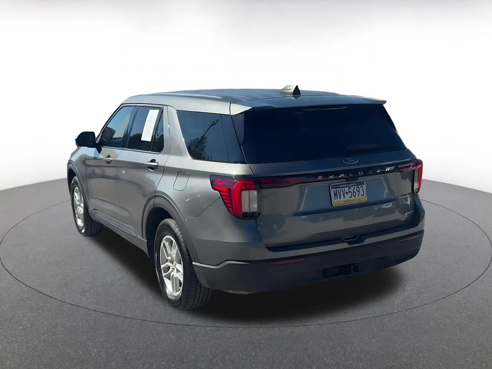 Used 2026 Ford Explorer Active AWD/4WD image 10