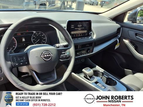 New 2026 Nissan Rogue SV FWD image 4