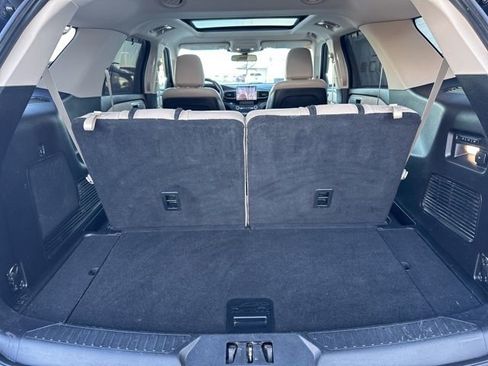 Used 2020 Ford Explorer Limited w/ Class III Trailer Tow Package image 55