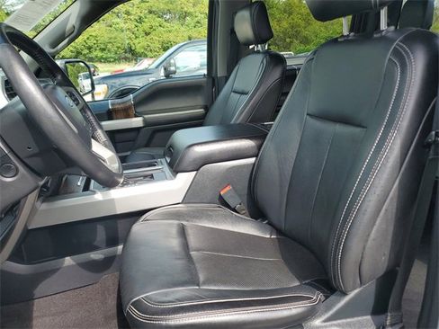 Used 2020 Ford F150 Lariat w/ Equipment Group 502A Luxury image 28