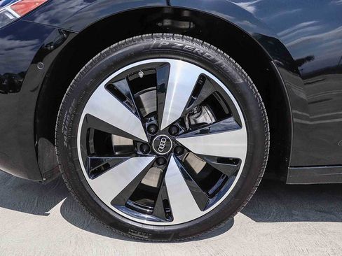 Used 2025 Audi A5 2.0T Premium Plus w/ Premium Plus AWD/4WD image 13