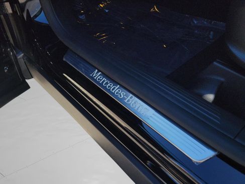 Certified 2025 Mercedes-Benz GLA 250 image 30