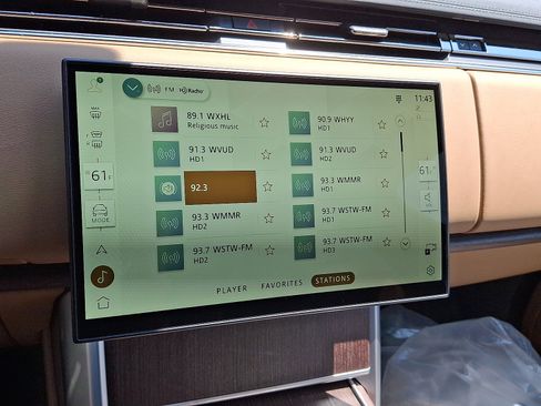 New 2025 Land Rover Range Rover SE image 8