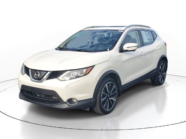 Used 2018 Nissan Rogue Sport AWD image 2