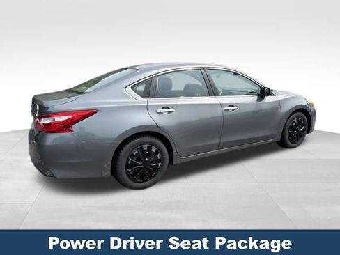 Used 2017 Nissan Altima 2.5 S w/ Power Driver Seat Package FWD image 6