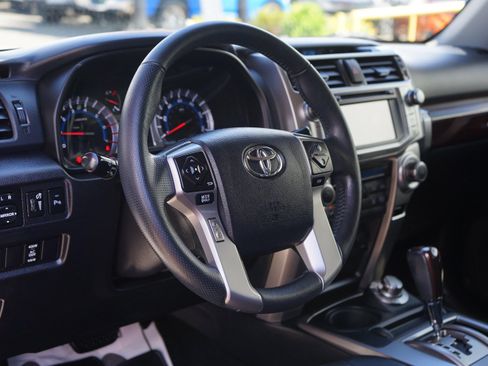 Used 2016 Toyota 4Runner Limited AWD/4WD image 12