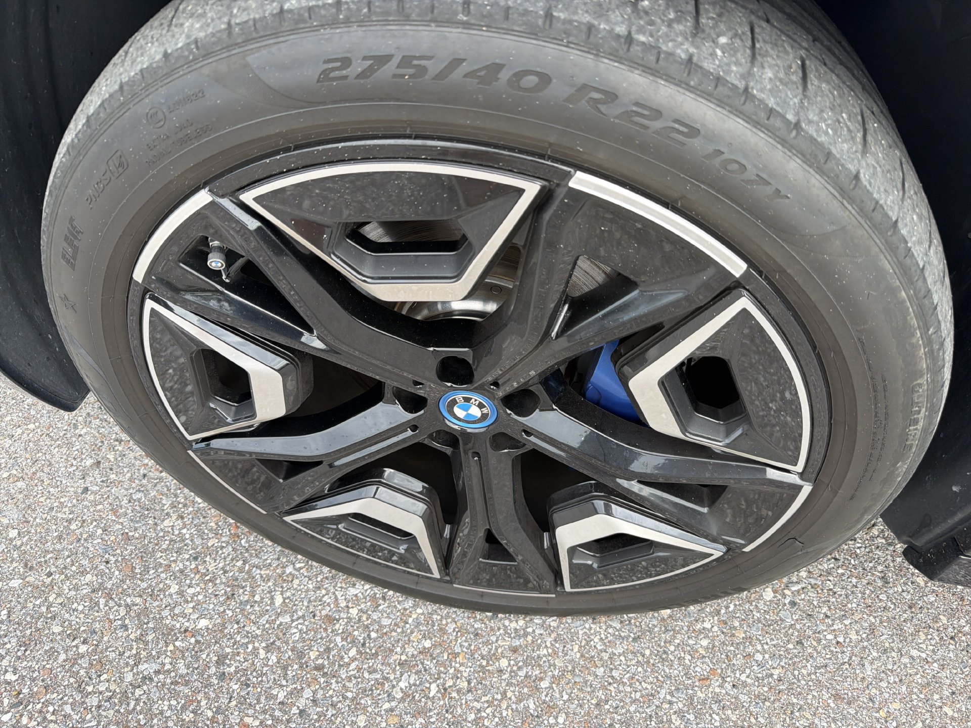 Certified 2024 BMW iX xDrive50 w/ Sport Package AWD/4WD image 10