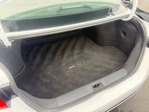 Used 2025 Nissan Sentra SV image 31