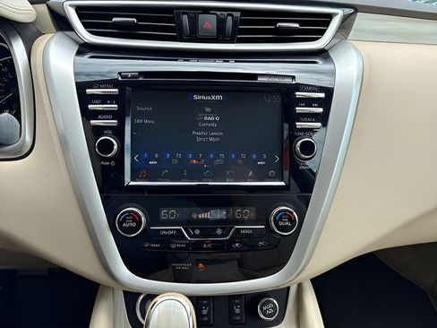 Used 2015 Nissan Murano SL AWD/4WD image 24