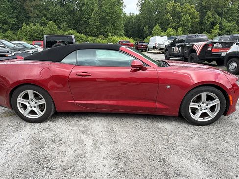 Used 2016 Chevrolet Camaro LT RWD image 7