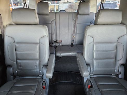 Used 2020 GMC Yukon XL Denali w/ Denali Premium Package image 21