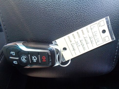 Used 2016 Ford Explorer XLT w/ Equipment Group 201A image 20