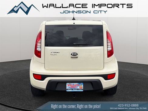 Used 2013 Kia Soul + image 4
