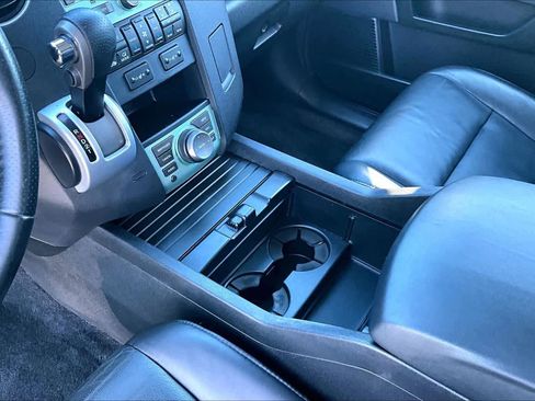 Used 2011 Honda Pilot Touring image 16