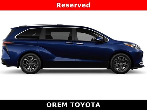 New 2026 Toyota Sienna Platinum image 12