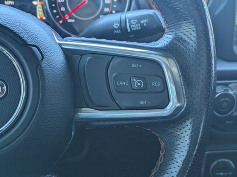 Used 2022 Jeep Gladiator Mojave w/ Cold Weather Group AWD/4WD image 27