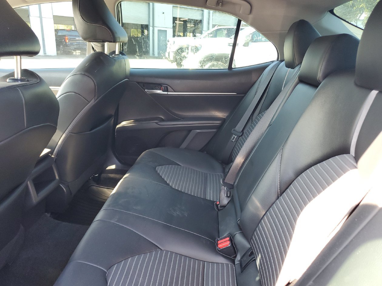 Used 2024 Toyota Camry SE w/ Convenience Package FWD image 10