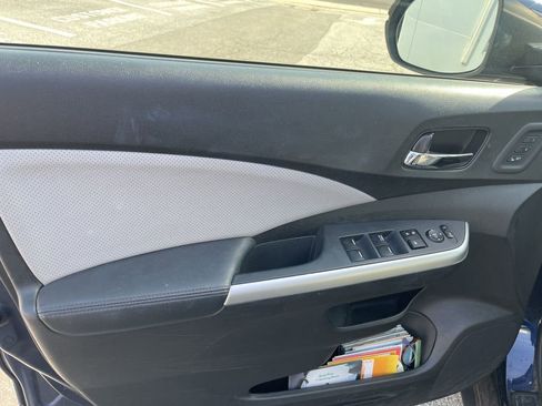 Used 2016 Honda CR-V Touring image 12