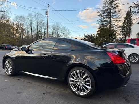 Used 2012 INFINITI G37 x Coupe w/ Premium Pkg image 3